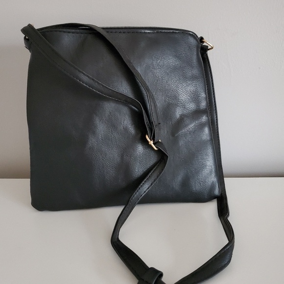 Cute faux leather crossbody bag - Picture 5 of 7